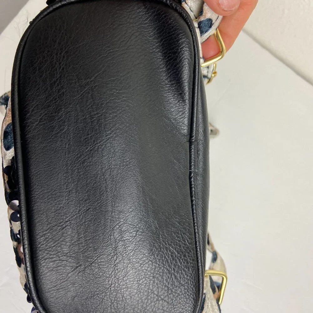Justice mini sequin cat backpack Like new